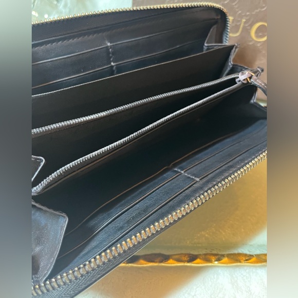Gucci Soho Patent Leather Zippy Wallet - Picture 13 of 15